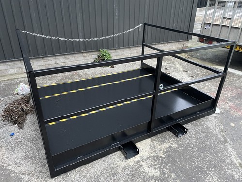Shipping container ramp dock - ramp/,