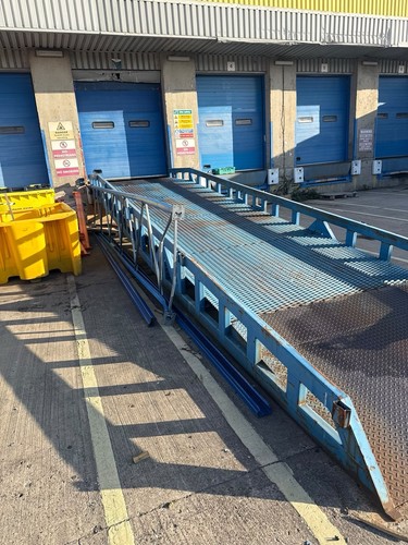 Container lorry trailer - container,